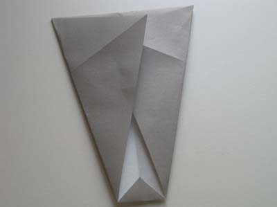 origami-elephant-head-and-body-step-3