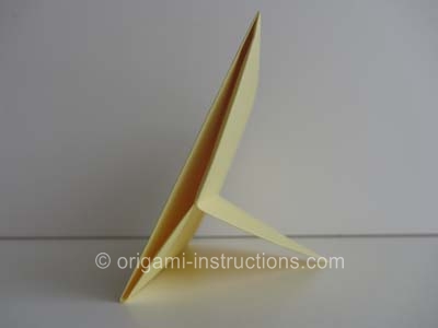 origami-place-card-with-stand