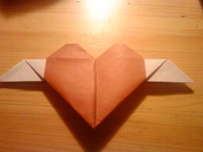 origami-heart-with-wings