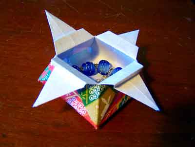 Origami Star Box at origami-instructions.com