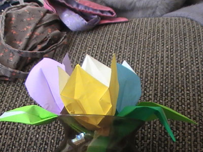 Origami Tulip at origami-instructions.com