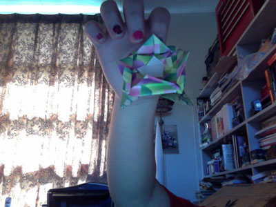 origami-rose-with-leaf