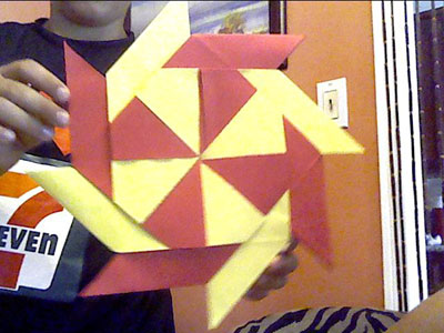 Origami Modular Pinwheel at origami-instructions.com