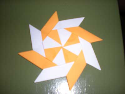 Origami Modular Pinwheel at origami-instructions.com