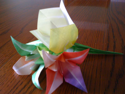 Origami Tulip at origami-instructions.com