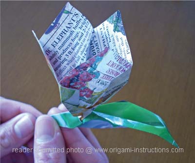 Origami Tulip at origami-instructions.com